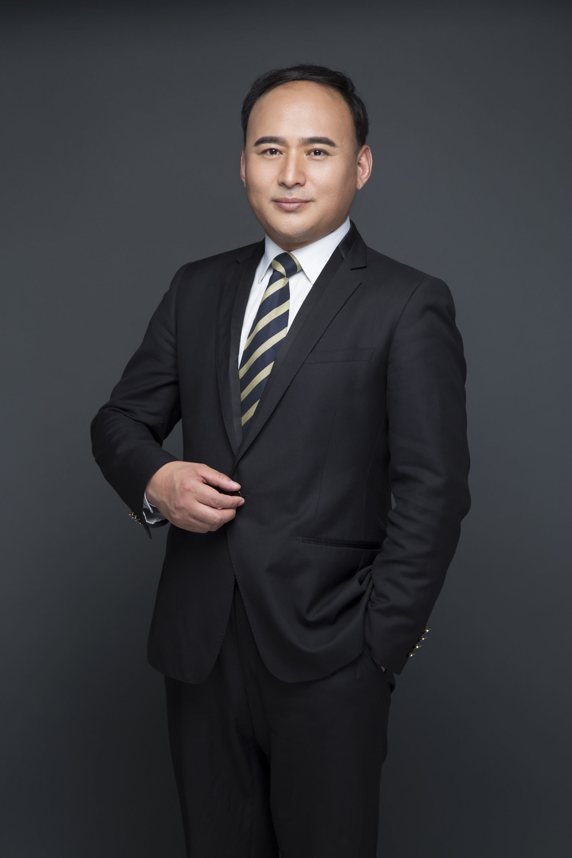 杨权 联合创始人 & 首席运营官
